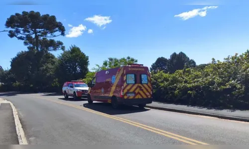 Criança que descia rua de skate é atropelada e fica gravemente ferida