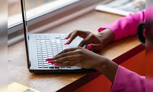 Crescimento maior nas vagas para mulheres reduz desigualdade