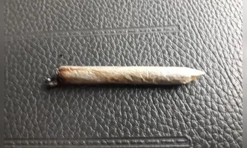 Jovem desacata PM após ser flagrado fumando maconha em Ivaiporã