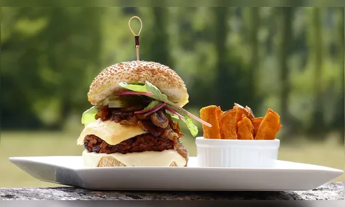 Apucarana abre inscrições para cursos de pizza, salgados e hambúrguer