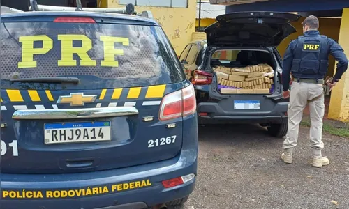 PRF apreende 337 kg de maconha no Norte Pioneiro