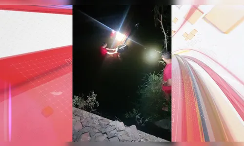 Três mulheres morrem após carro cair de ponte e ficar submerso no PR