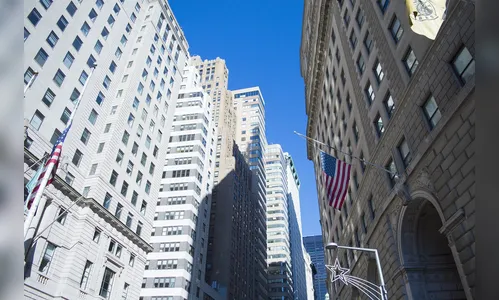 Bolsas de NY fecham em alta, lideradas por tecnologia