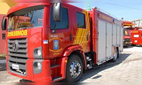 Acidente com quatro veículos mobiliza bombeiros e PRF em Apucarana