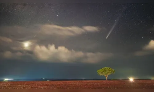 Fotógrafo brasileiro registra passagem do cometa Tsuchinshan-Atlas