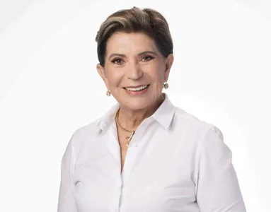 Elizabeth Schmidt (União Brasil) foi reeleita prefeita