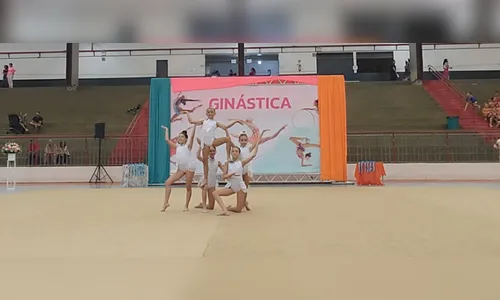 Equipe de ginástica rítmica de Apucarana disputa Paranaense em Maringá
