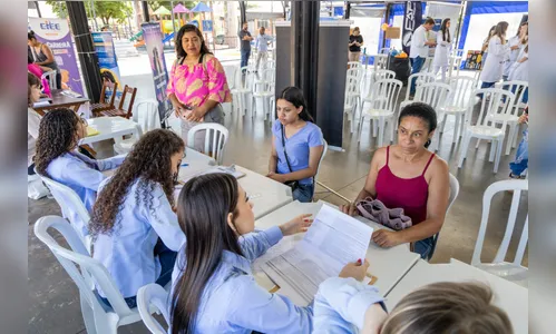 Apucarana oferta vagas em feirão de empregos para mulheres e jovens