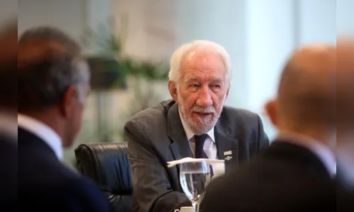 Darci Piana assume o Governo do Paraná até sábado