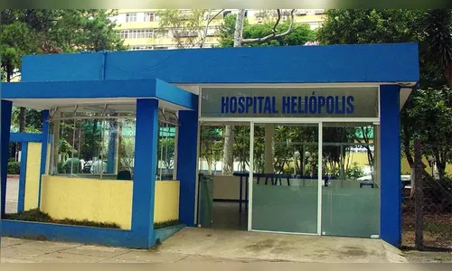 Médicos batem ponto e deixam hospital sem cumprir jornada de trabalho