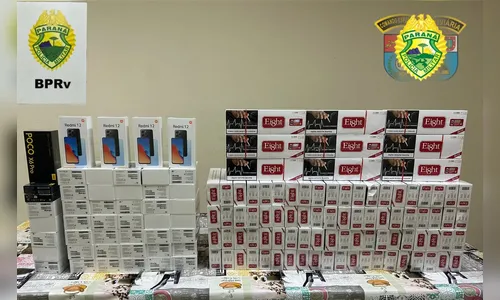 Passageiros de ônibus são flagrados com cigarros e celulares no PR-444