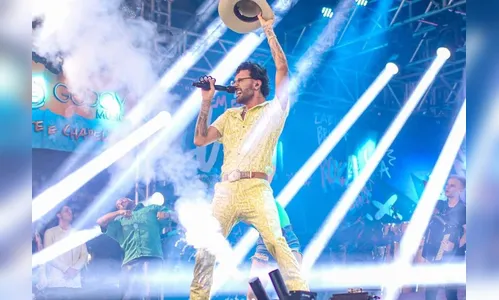 Show de Luan Pereira reúne milhares de pessoas em Arapongas