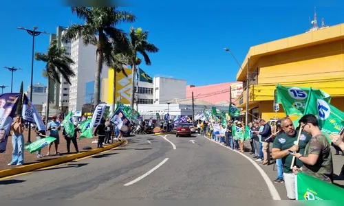 Militantes partidários lotam centro na véspera da eleição; veja