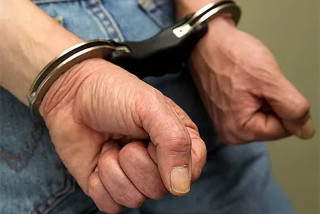 O detido foi levado à Delegacia de Polícia de Faxinal