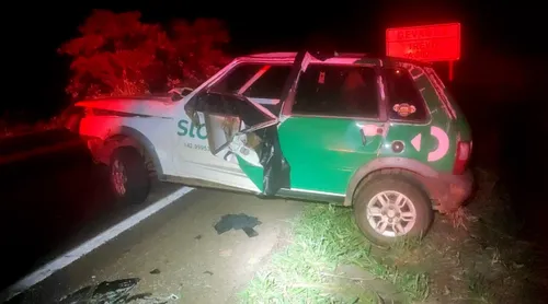 O grave acidente ocorreu na PR-466 por volta das 23h45