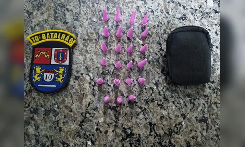 Homem é preso com 23 pinos de cocaína em Apucarana