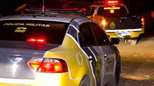 A ocorrência foi registrada na Vila João XXIII, por volta das 23h30, no domingo (23)