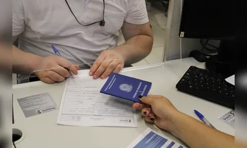 Oportunidade em todo PR: semana começa com 22,3 mil vagas de emprego