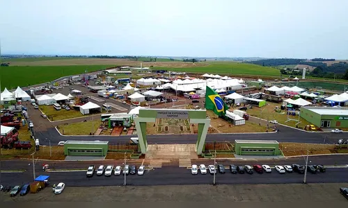 Prefeito Carlos Gil de Ivaiporã divulga as atrações da 20ª Expovale