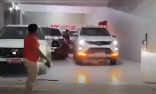 Prefeito aposta carros de luxo em eleição do sucessor e perde veículos