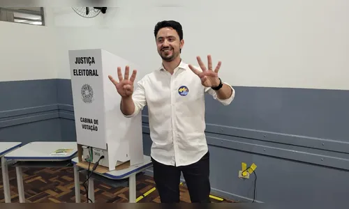 Rodolfo Mota vota e mostra otimismo: 