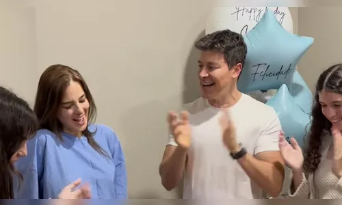 Toda a família se reuniu para o momento de festa