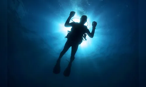 Turista morre após mergulho de 62 metros em Fernando de Noronha