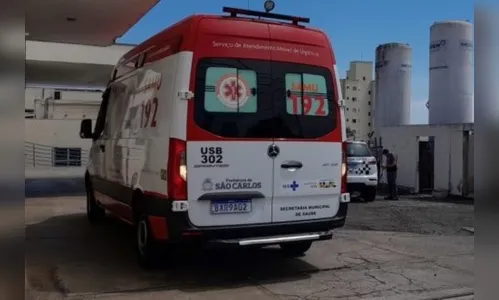 Sem capacete, bebê de 1 ano morre após cair da moto com o pai