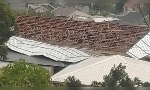 Vendaval destelha prédio de lar que atende crianças em Jandaia do Sul