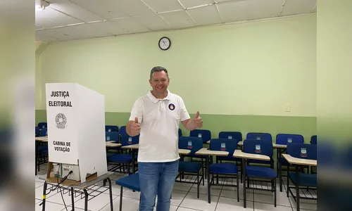 Paulo Vital vota e diz que está com a 