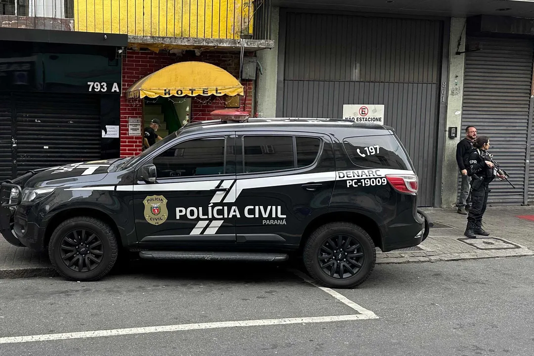 A Polícia Civil do Paraná está nas ruas na manhã desta terça-feira (26)