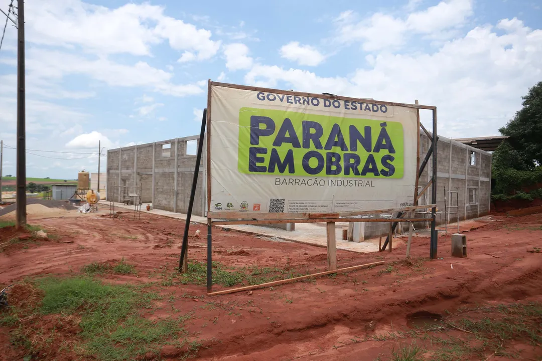 Barracão Industrial, em Lupionópolis.