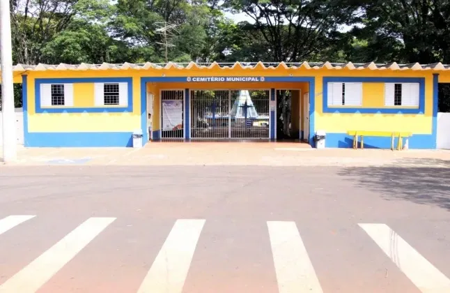 Cerca de 150 vendedores ambulantes estarão presentes para a comercialização de diversos itens em frente à entrada principal