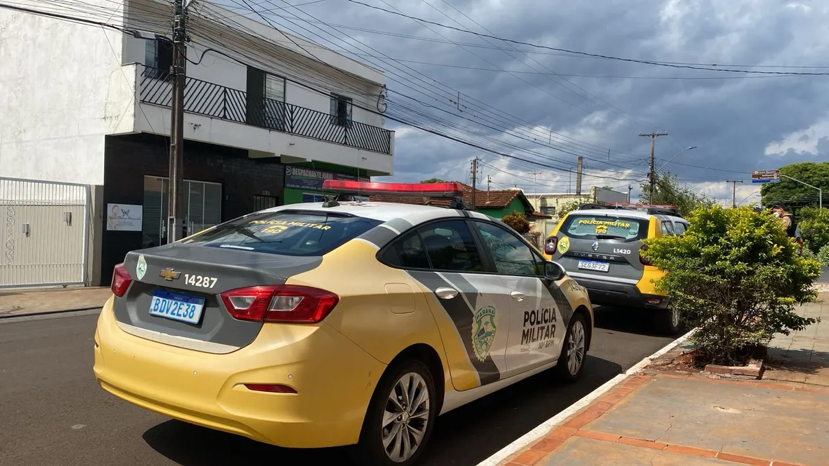 Policiais militares foram chamados na Avenida Canadá, no centro de Cambira