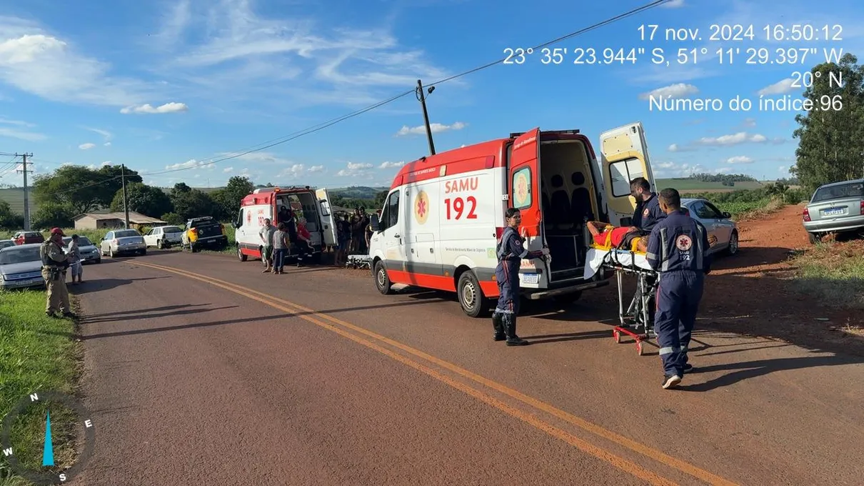 Queda de moto deixa duas pessoas feridas em rodovia de Londrina