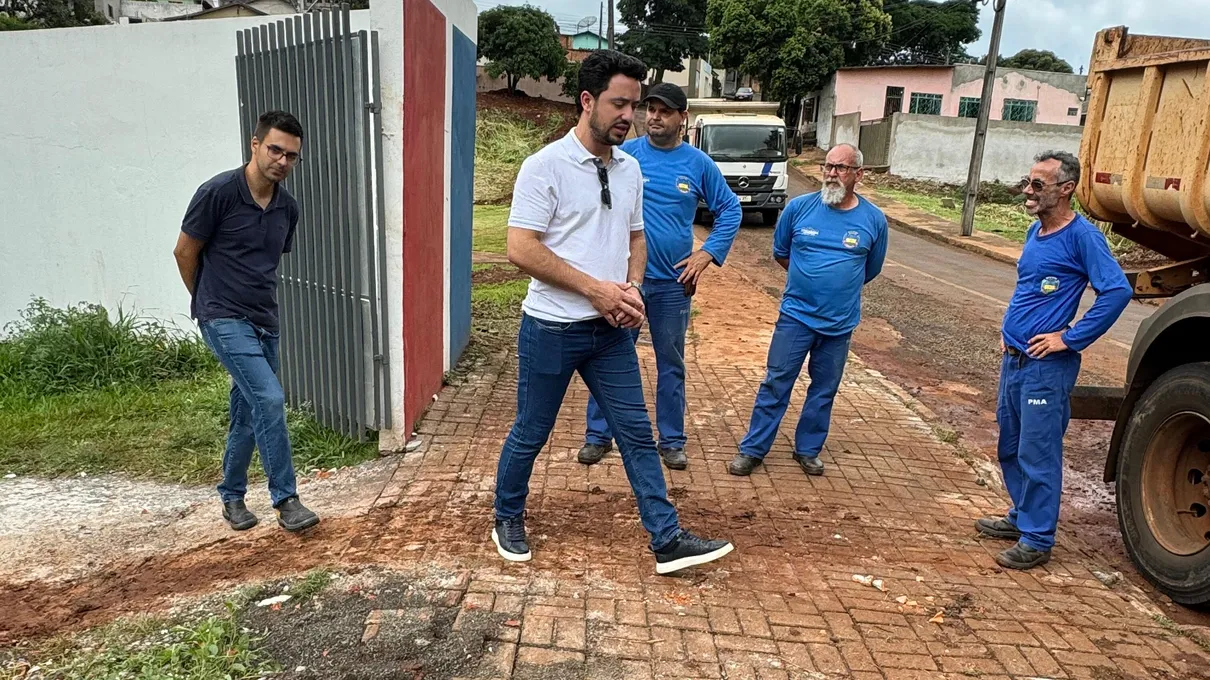 Rodolfo esteve em escola do Michel Soni nesta terça-feira (03)