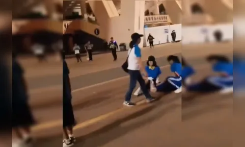 Homem invade centro esportivo na china e mata 35 pessoas atropeladas
