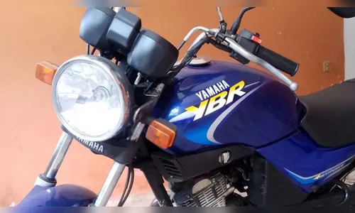 Motocicleta é furtada em estacionamento de supermercado em Apucarana