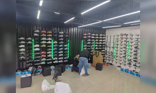 Polícia Civil apreende 50 mil peças falsificadas de 21 marcas no PR