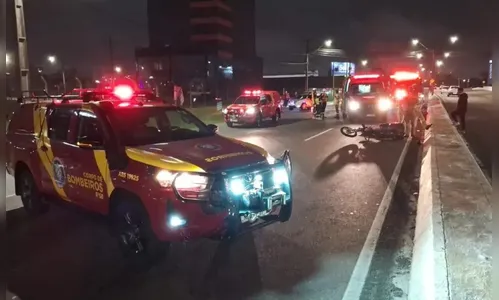 Motociclista atropela pedestre e morre ao ser atingido por outra moto
