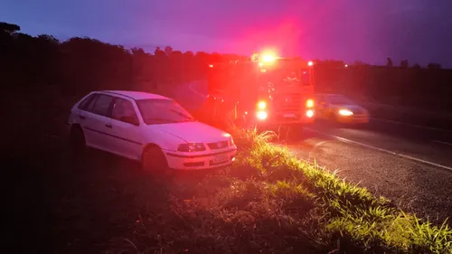 Acidente aconteceu na noite deste sábado (2)