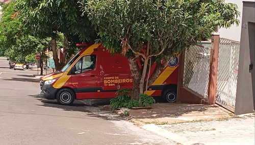 Acidente ocorreu na Rua Alexandra, na Vila Bruna, em Apucarana