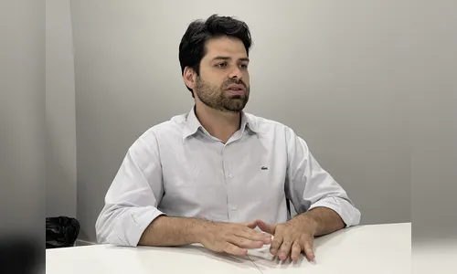 Coluna da Tribuna: Adan aceitou urnas