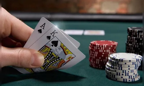 Descubra o passo a passo para jogar poker online