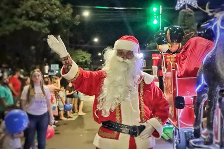 Arapongas inicia preparativos para o Natal