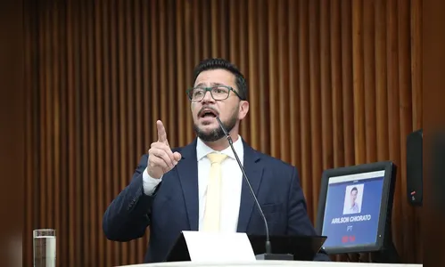 Arilson vota contra a venda da Celepar na CCJ da Assembleia