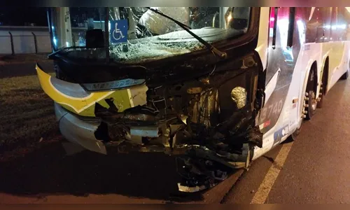 Motorista de Gol morre em colisão frontal com ônibus na BR-369