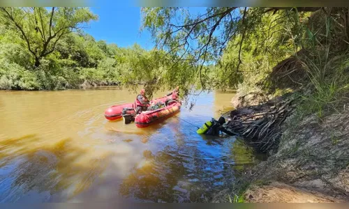 Bombeiros buscam homem que se afogou ao tentar atravessar rio no PR