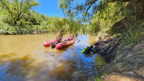 Bombeiros buscam homem que se afogou ao tentar atravessar rio no PR