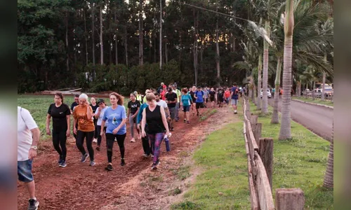 1° Caminhada da Lua teve mais de 600 participantes em Apucarana